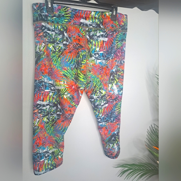 ZUMBA Fitness Capri Leggings Sz XLarge - Picture 4 of 8